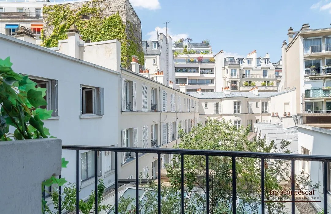 Montparnasse Central Studio With Ac 11 To 14M2 In A Prime Location-1